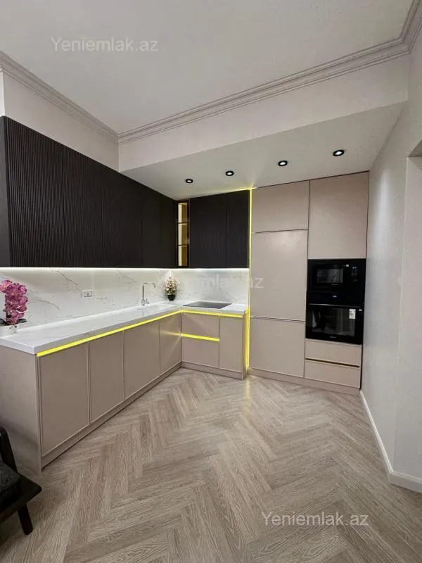 Satılır 2 otaqlı yeni tikili 65 m²