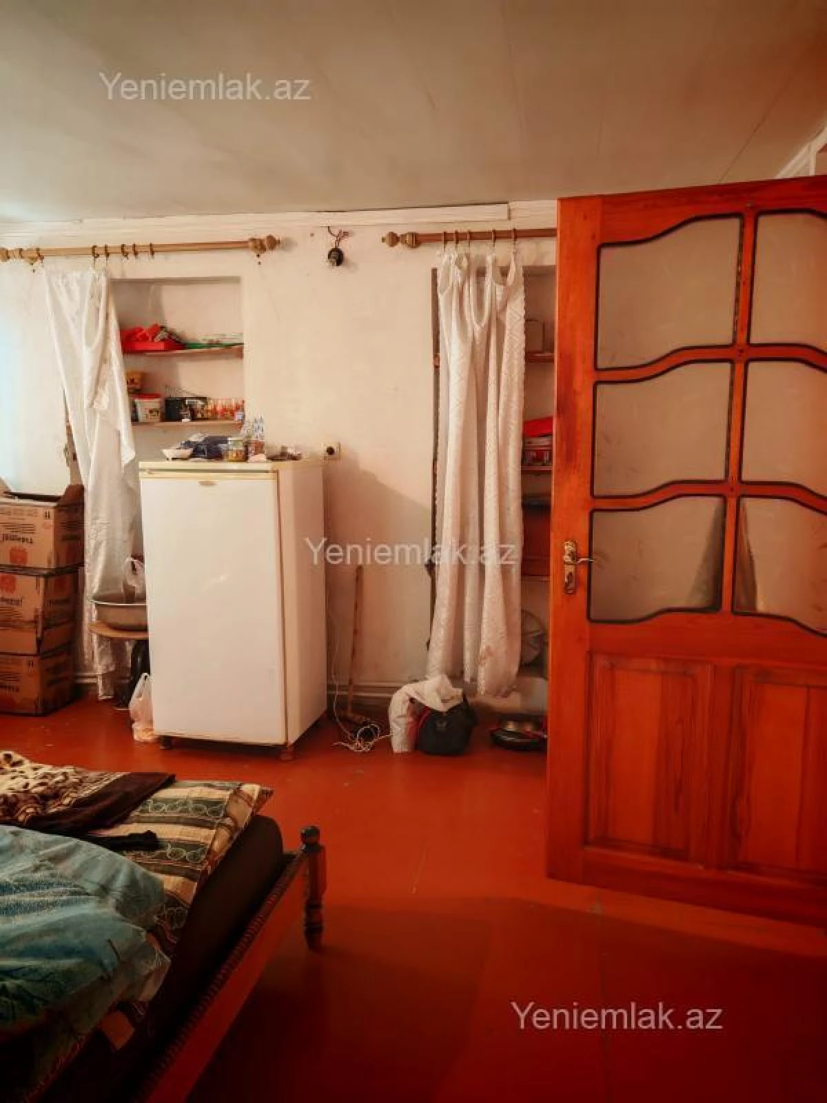Satılır 2 otaqlı köhnə tikili 55 m²