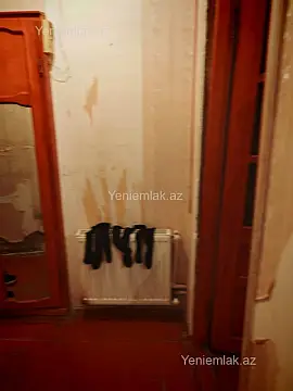 Satılır 2 otaqlı köhnə tikili 55 m²
