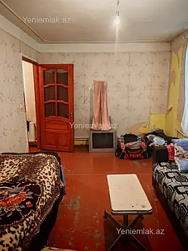 Satılır 2 otaqlı köhnə tikili 55 m²