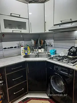Satılır 5 otaqlı köhnə tikili 115 m²
