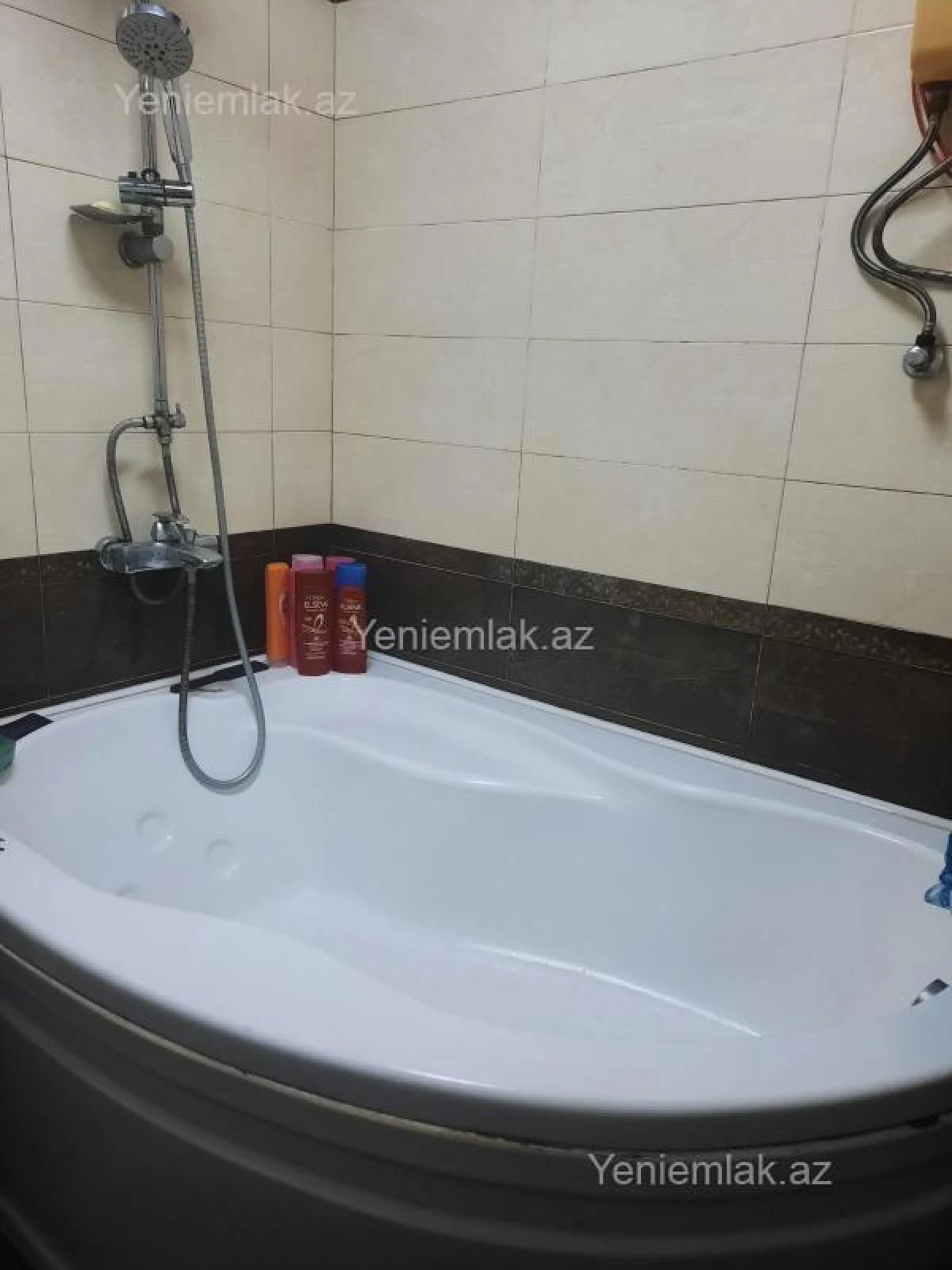 Satılır 5 otaqlı köhnə tikili 115 m²