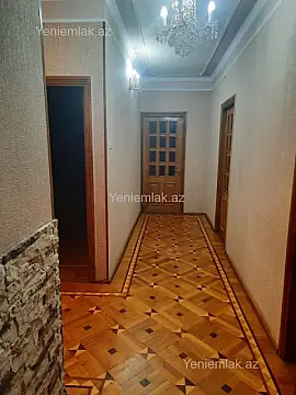 Satılır 5 otaqlı köhnə tikili 115 m²
