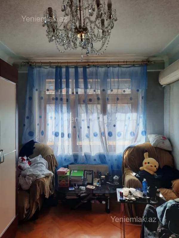 Satılır 5 otaqlı köhnə tikili 115 m²