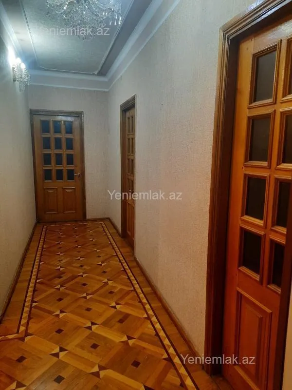 Satılır 5 otaqlı köhnə tikili 115 m²
