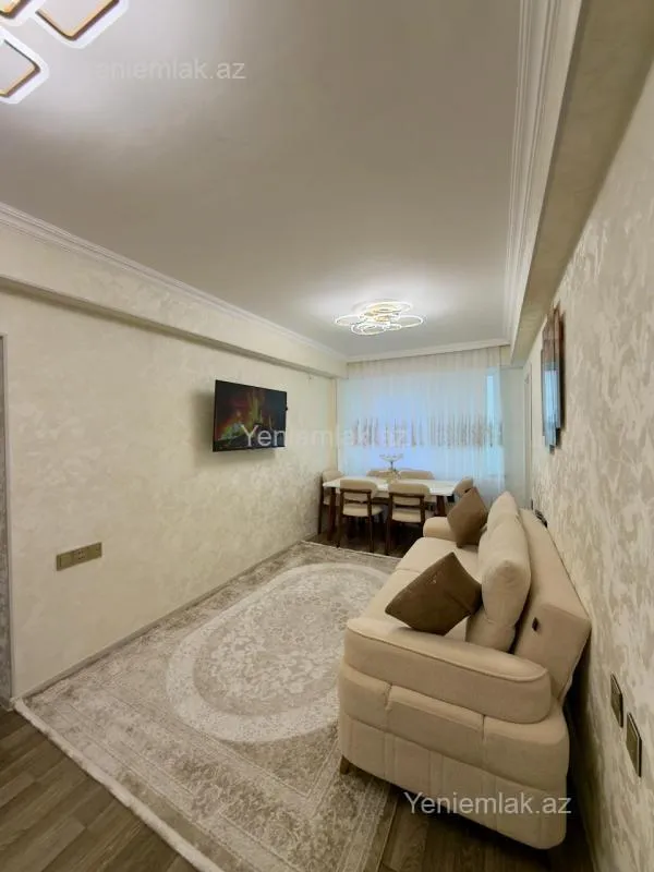 Satılır 3 otaqlı yeni tikili 85 m²