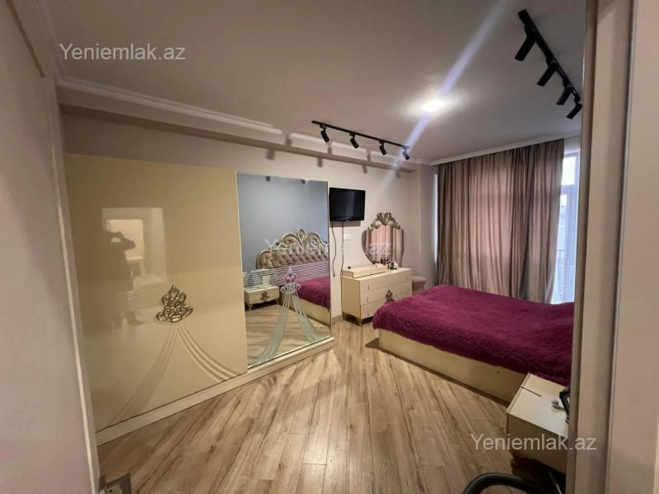 Satılır 3 otaqlı yeni tikili 87 m²