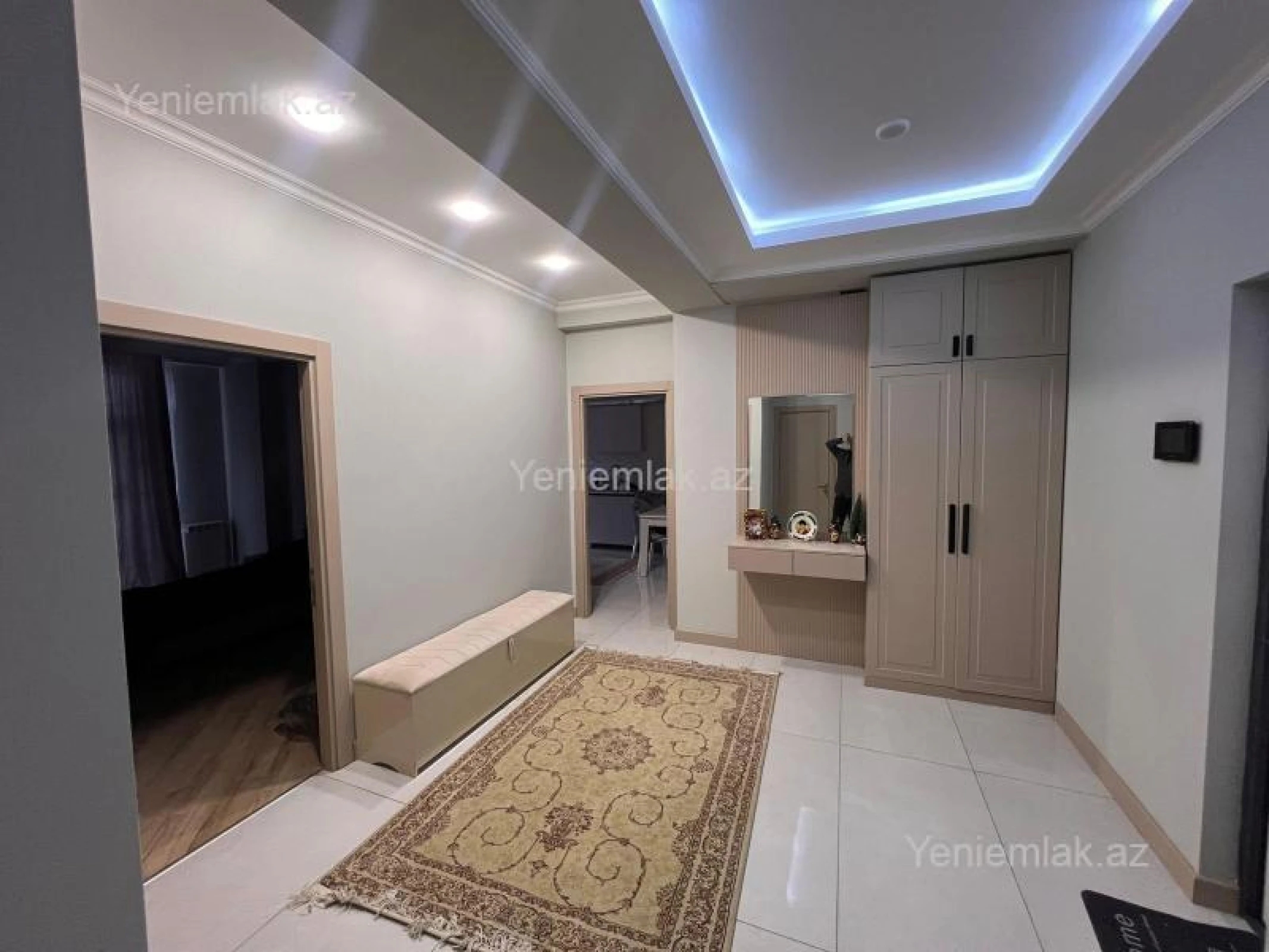 Satılır 3 otaqlı yeni tikili 87 m²