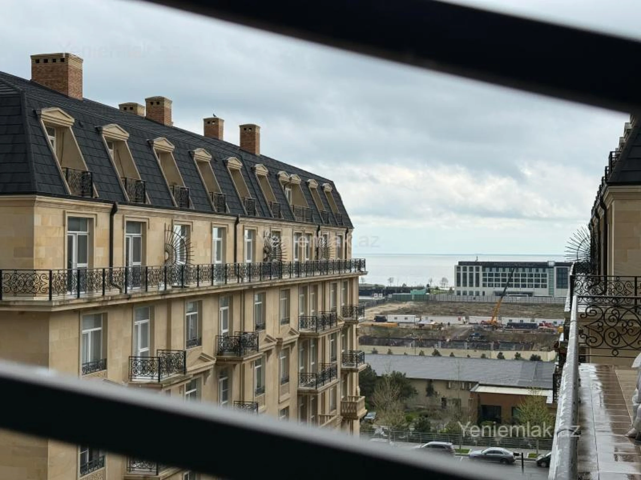 Satılır 3 otaqlı yeni tikili 144 m²