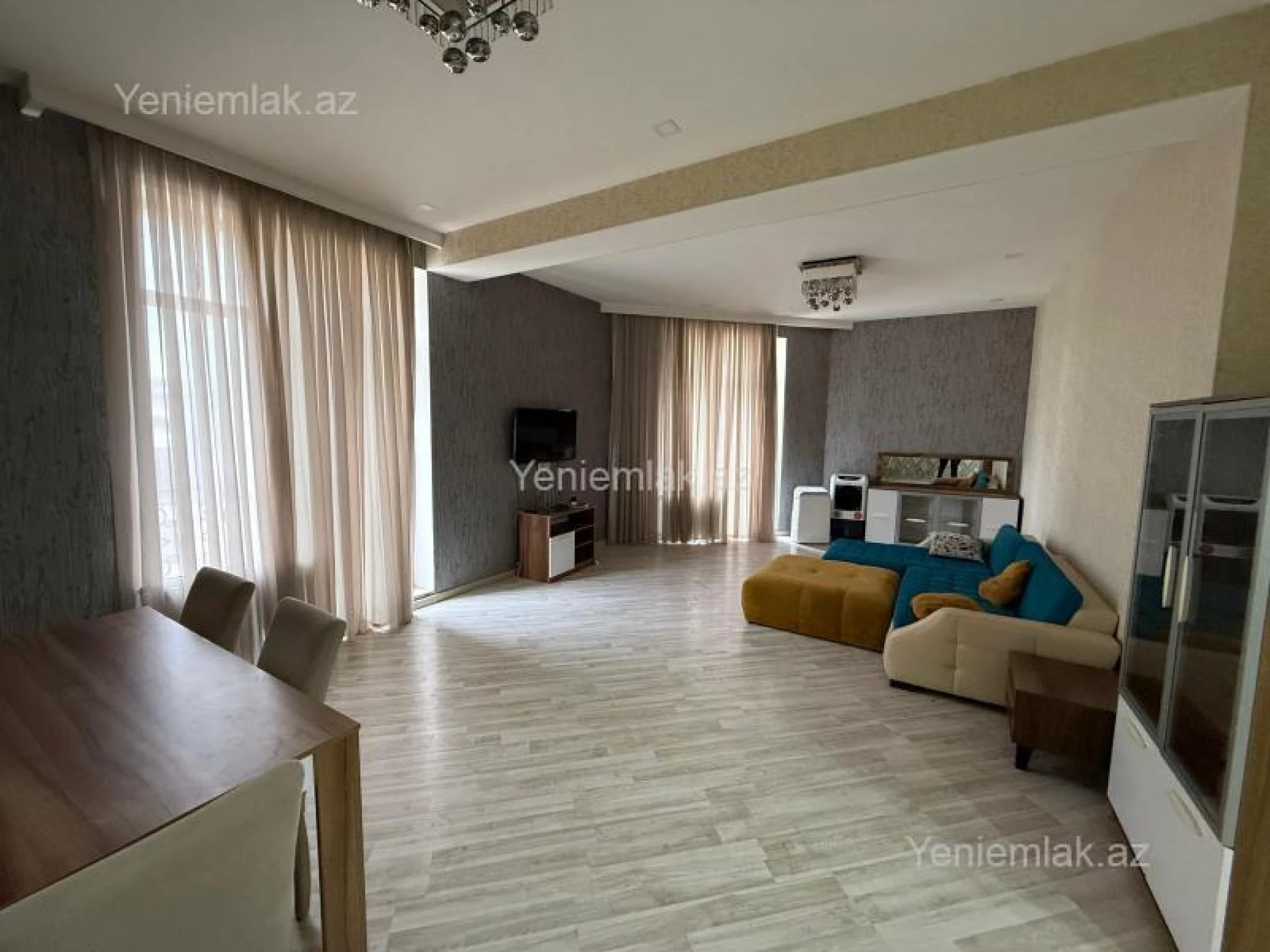 Satılır 3 otaqlı yeni tikili 144 m²
