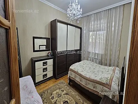 Satılır 4 otaqlı həyət evi 140 m²