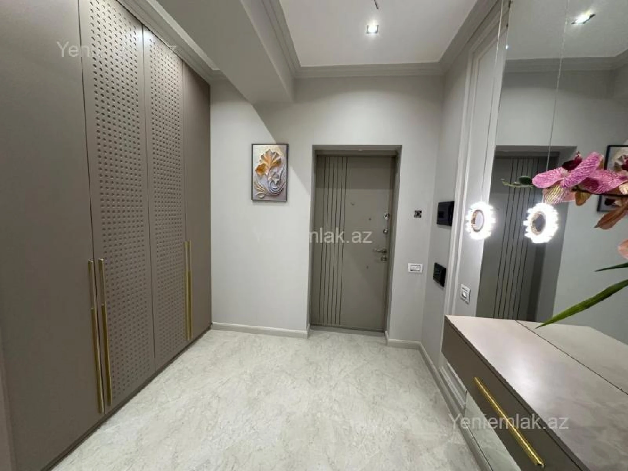 Satılır 3 otaqlı yeni tikili 91 m²