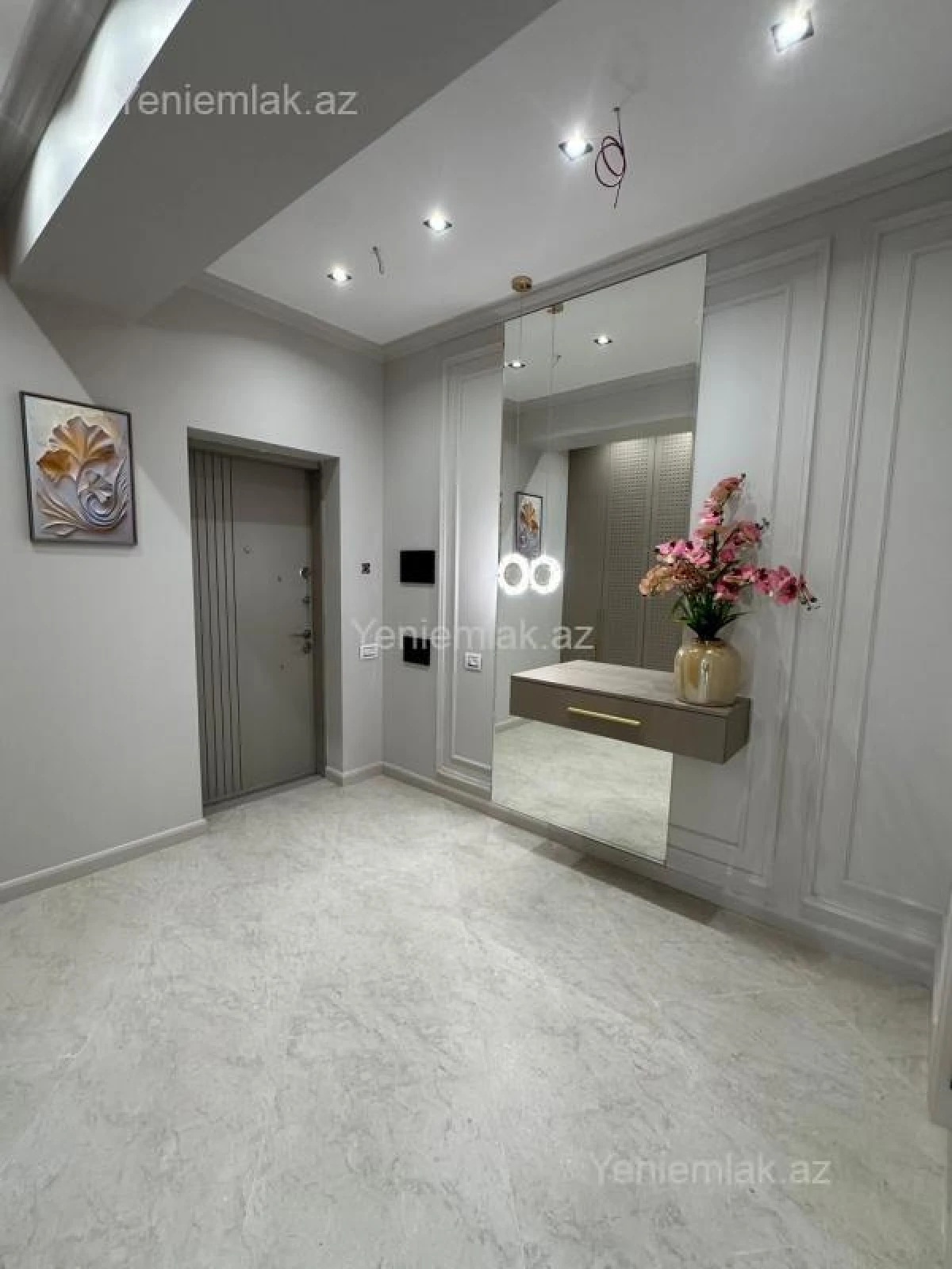 Satılır 3 otaqlı yeni tikili 91 m²