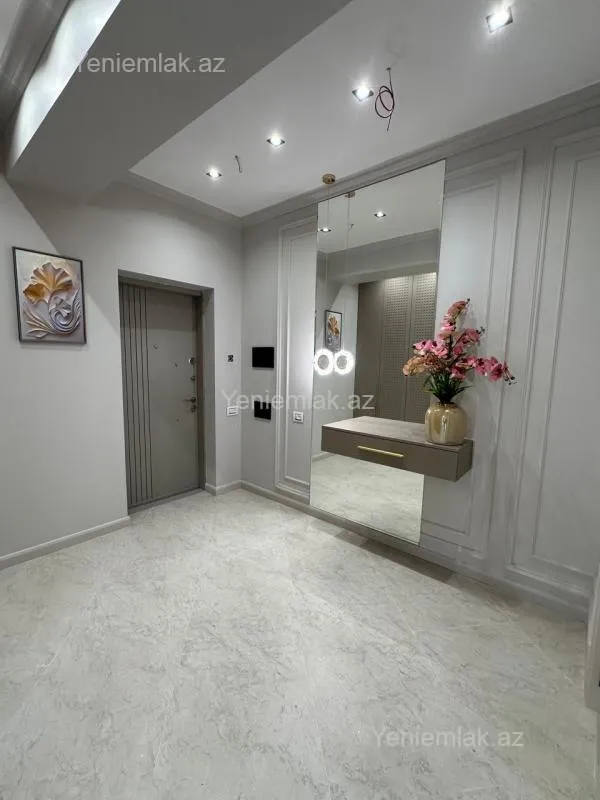 Satılır 3 otaqlı yeni tikili 91 m²