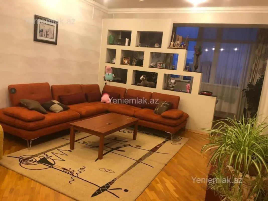 Satılır 2 otaqlı yeni tikili 101 m²