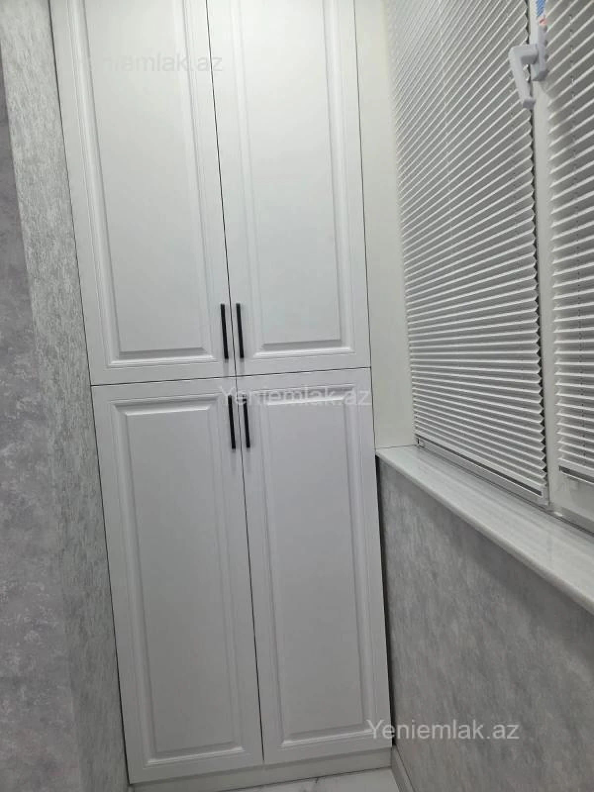 Satılır 3 otaqlı köhnə tikili 100 m²
