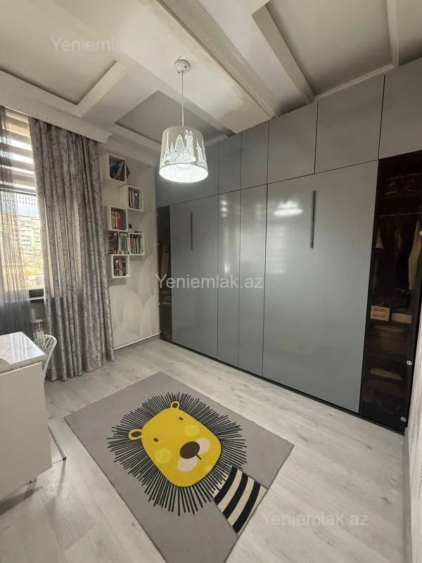 Satılır 3 otaqlı yeni tikili 95 m²