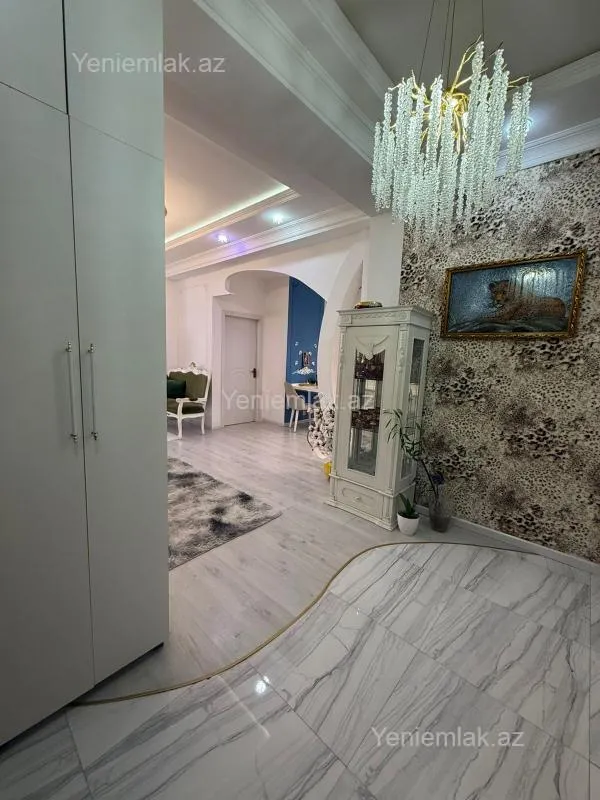 Satılır 3 otaqlı yeni tikili 95 m²