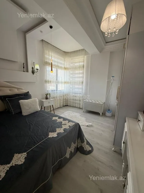 Satılır 3 otaqlı yeni tikili 95 m²