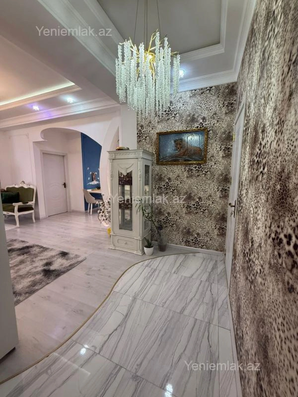 Satılır 3 otaqlı yeni tikili 95 m²