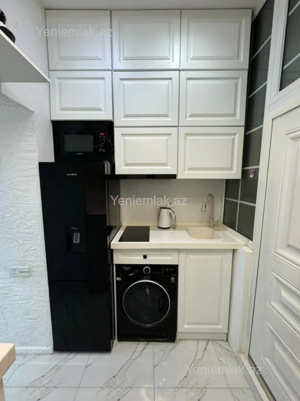 Satılır 1 otaqlı köhnə tikili 20 m²