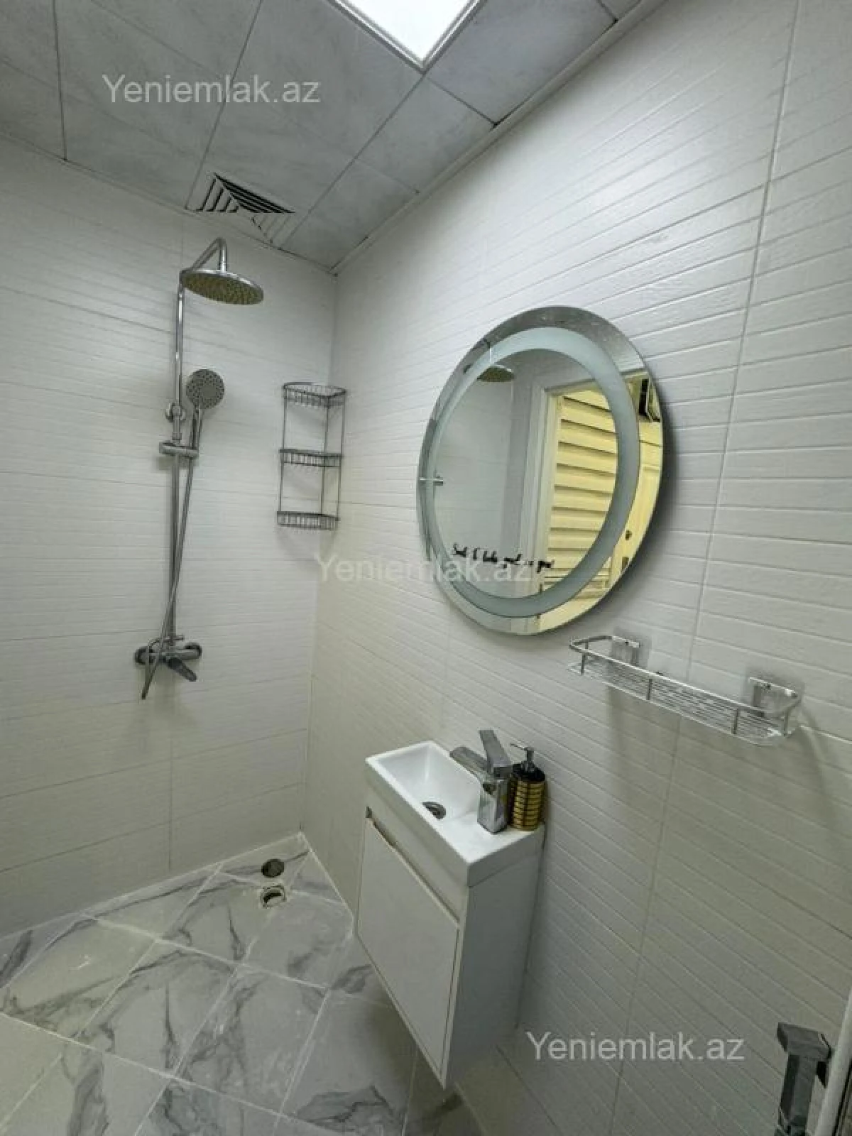 Satılır 1 otaqlı köhnə tikili 20 m²