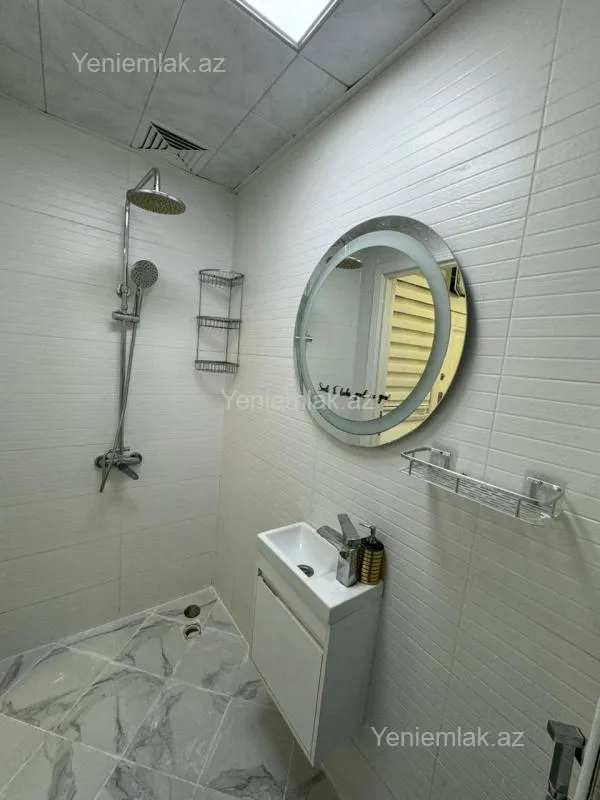 Satılır 1 otaqlı köhnə tikili 20 m²