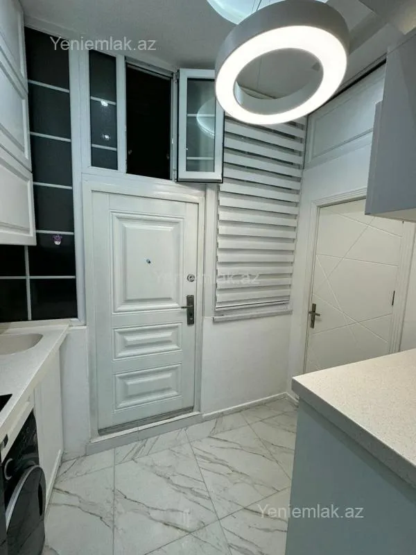 Satılır 1 otaqlı köhnə tikili 20 m²