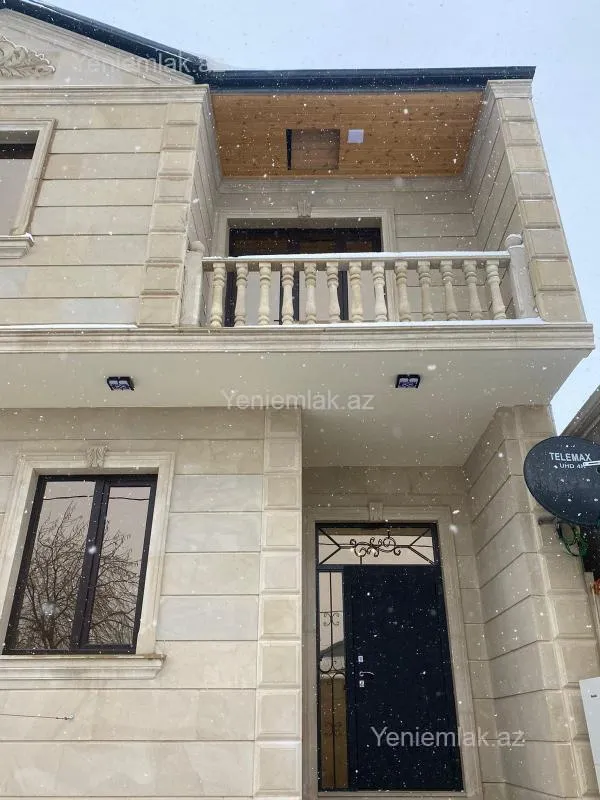Satılır 4 otaqlı həyət evi 180 m²