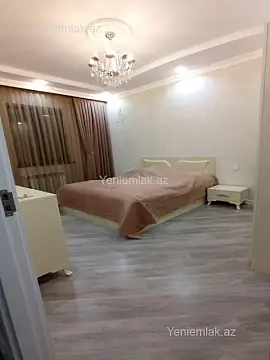 Satılır 4 otaqlı həyət evi 180 m²