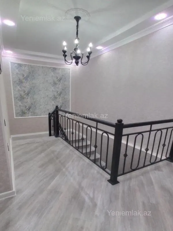 Satılır 4 otaqlı həyət evi 180 m²