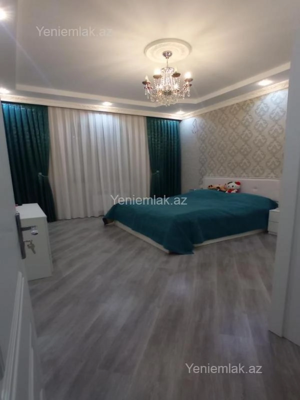 Satılır 4 otaqlı həyət evi 180 m²