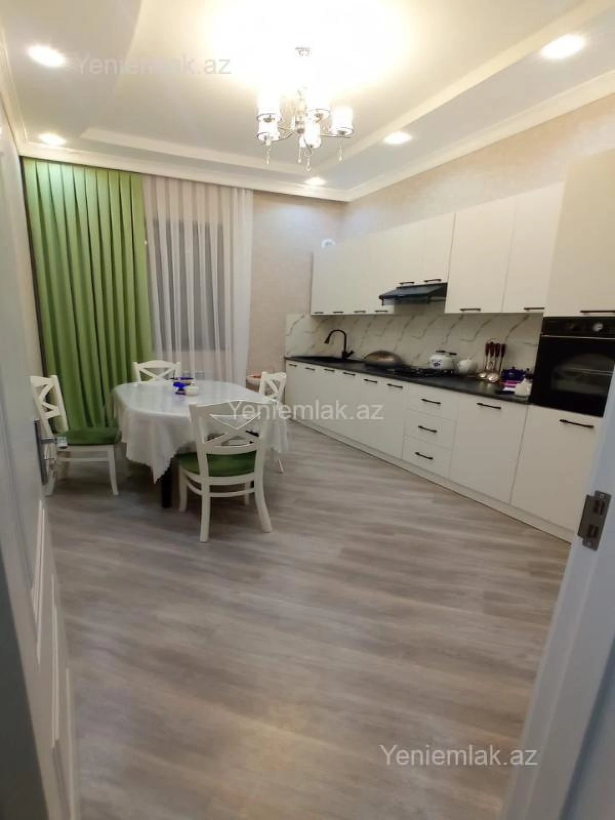 Satılır 4 otaqlı həyət evi 180 m²