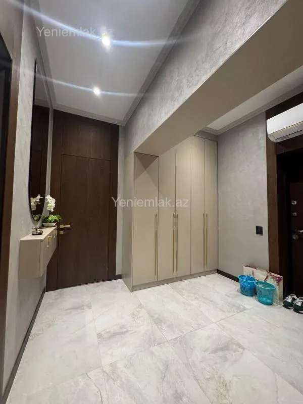 Satılır 3 otaqlı yeni tikili 91 m²