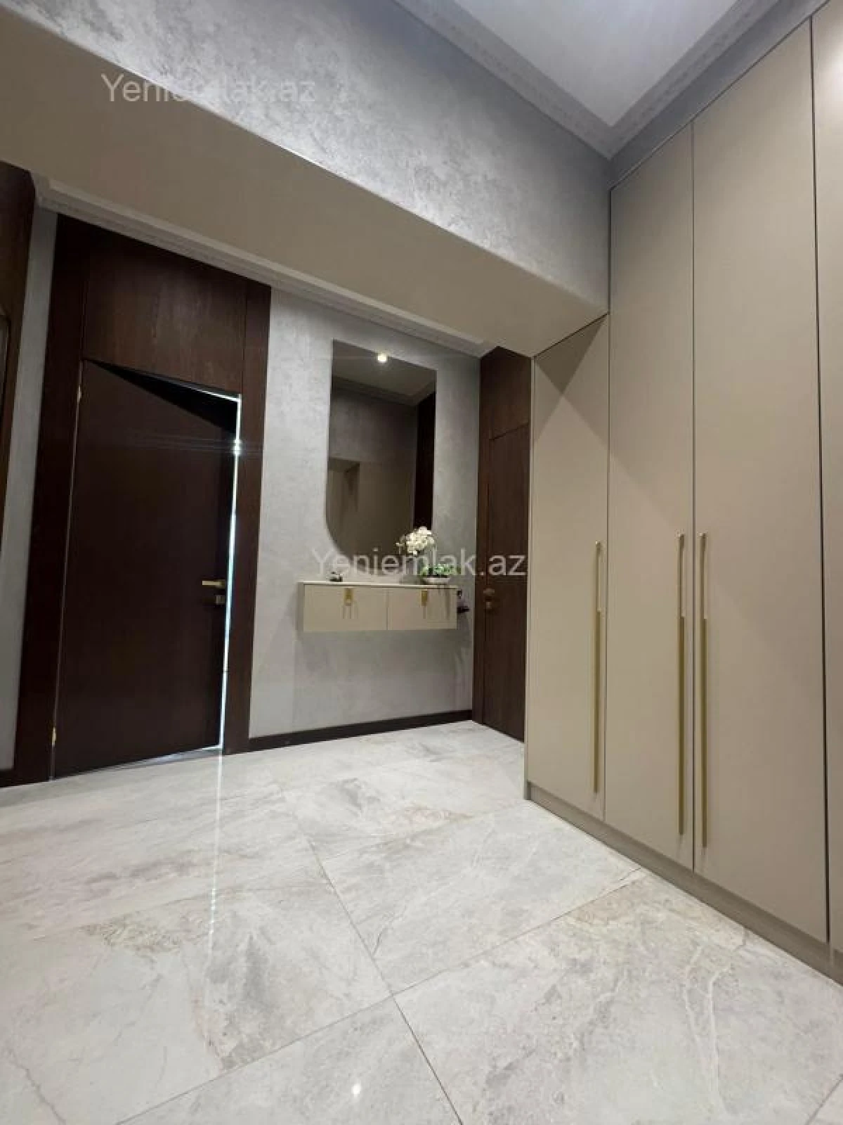 Satılır 3 otaqlı yeni tikili 91 m²