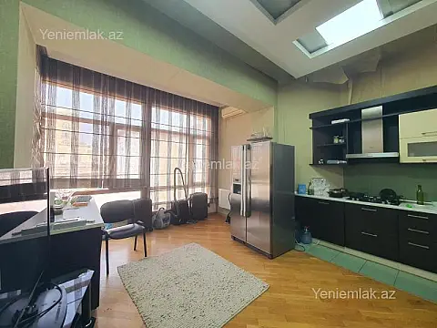 Satılır 3 otaqlı yeni tikili 80 m²