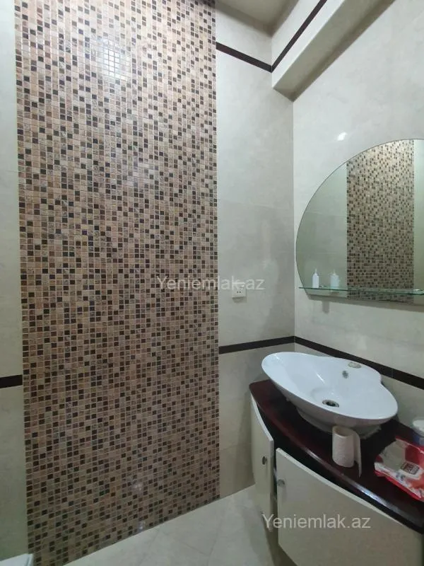 Satılır 3 otaqlı yeni tikili 80 m²