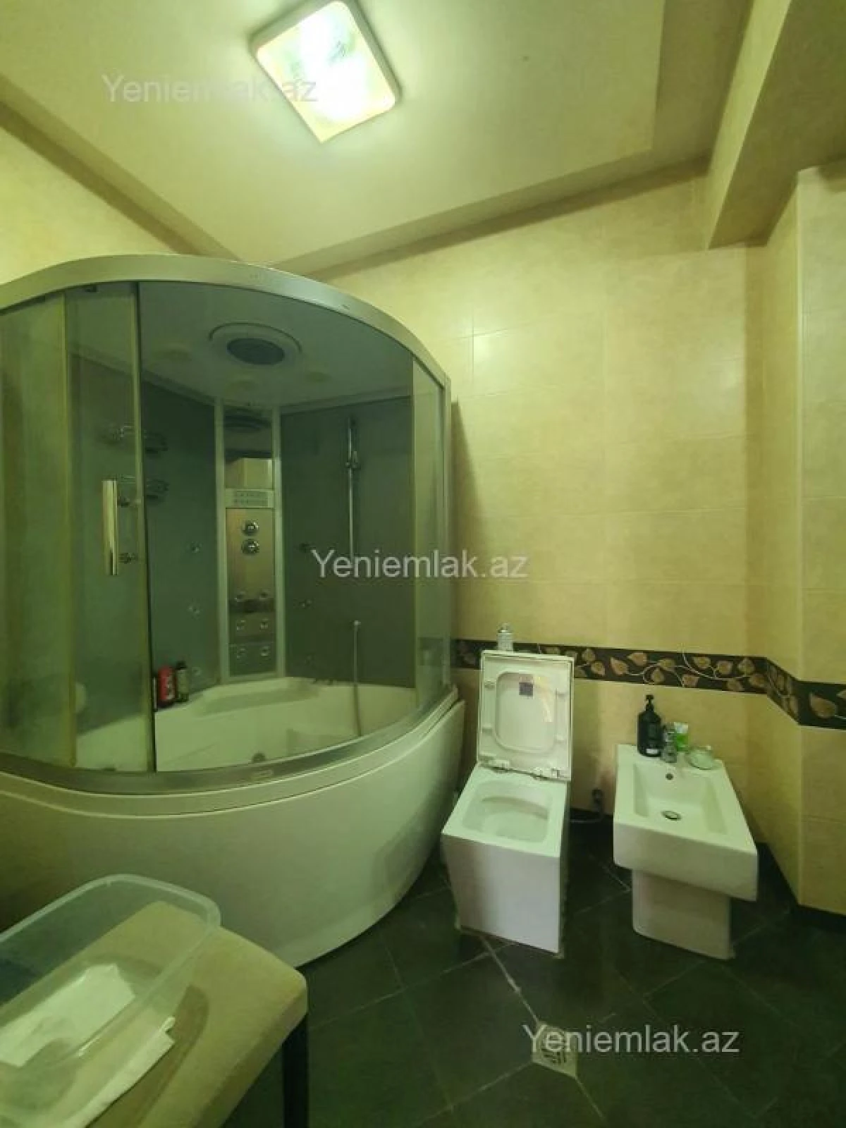 Satılır 3 otaqlı yeni tikili 80 m²