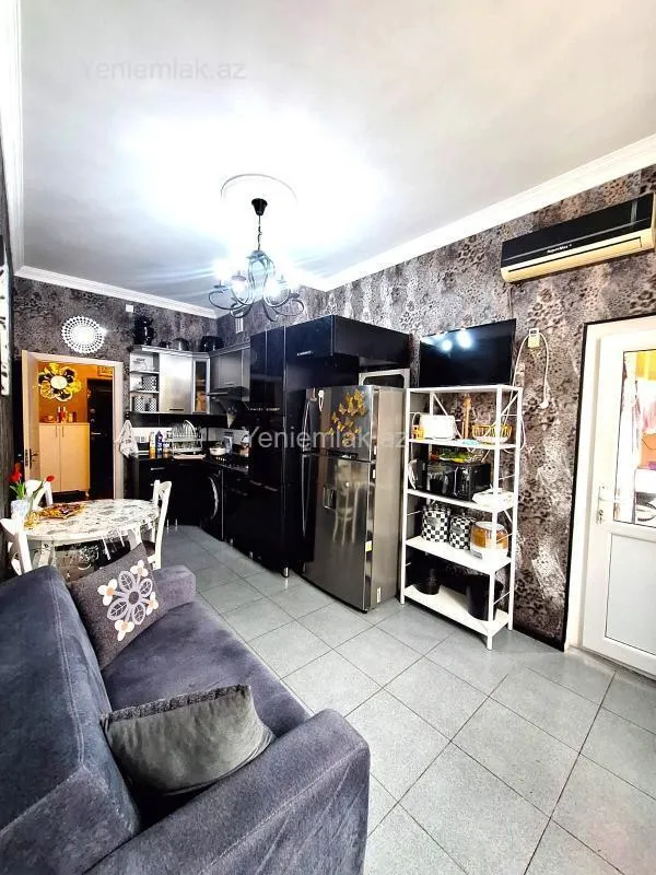 Satılır 3 otaqlı yeni tikili 77 m²