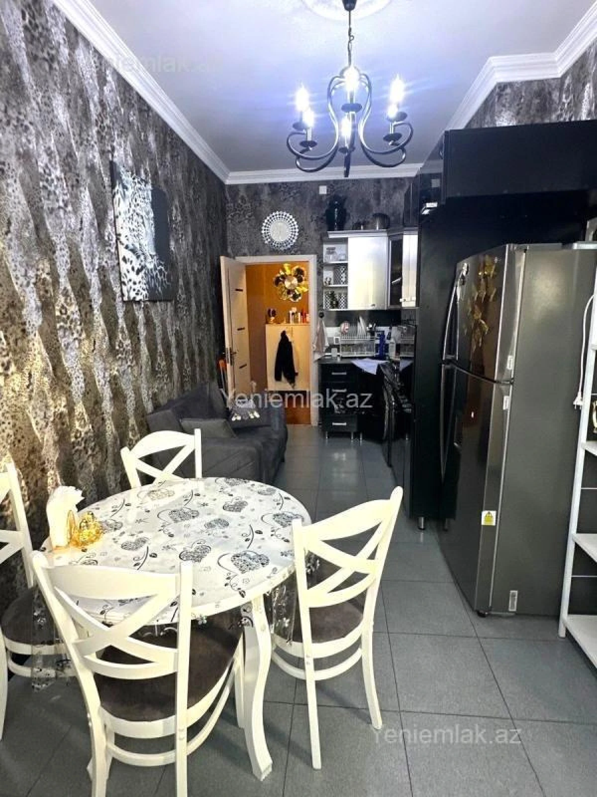 Satılır 3 otaqlı yeni tikili 77 m²