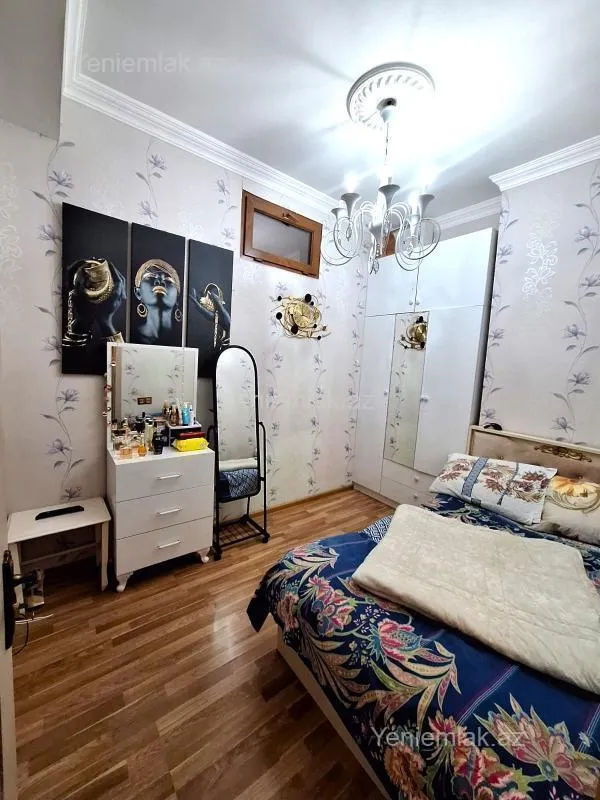 Satılır 3 otaqlı yeni tikili 77 m²