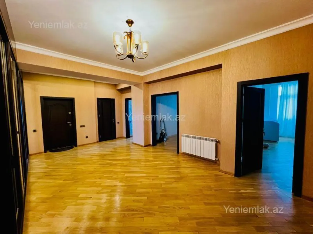 Satılır 3 otaqlı yeni tikili 145 m²