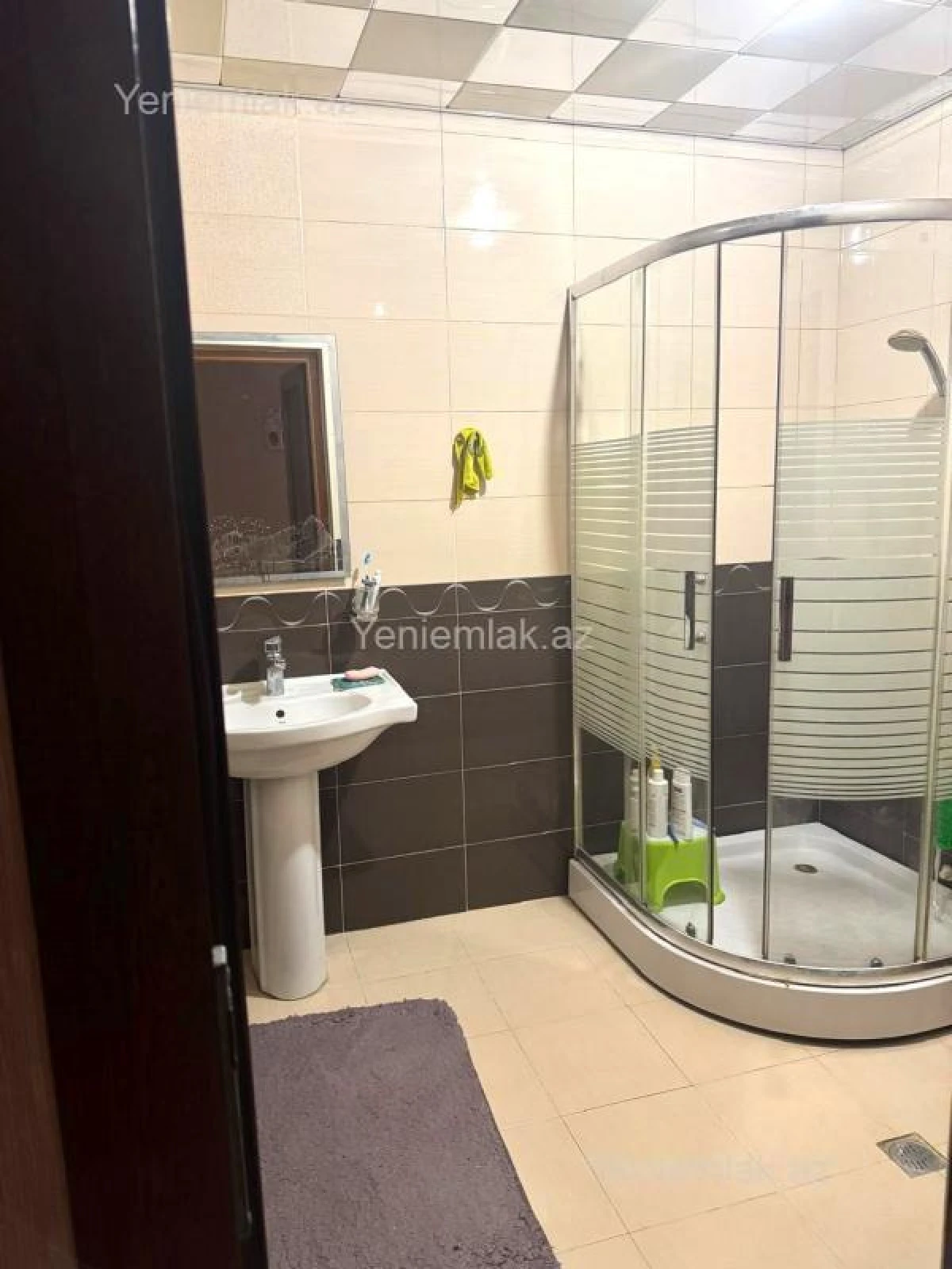 Satılır 3 otaqlı yeni tikili 120 m²