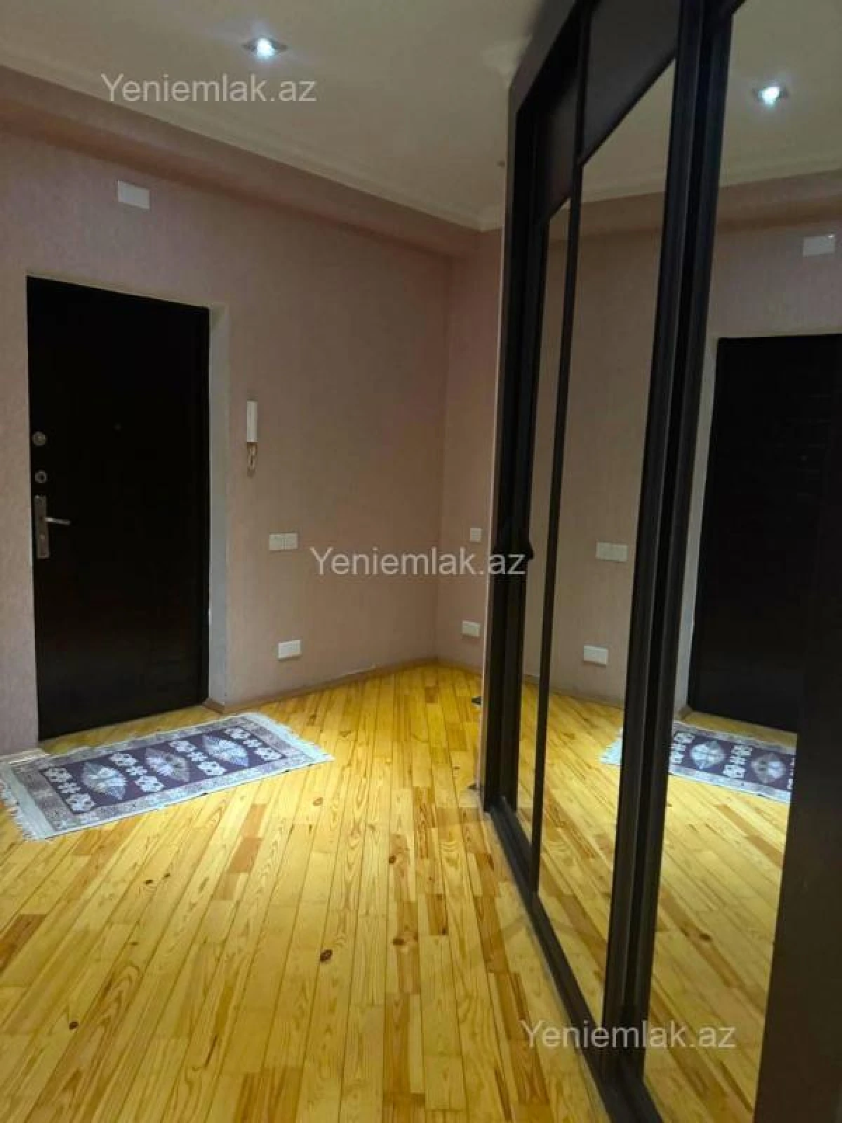 Satılır 3 otaqlı yeni tikili 120 m²