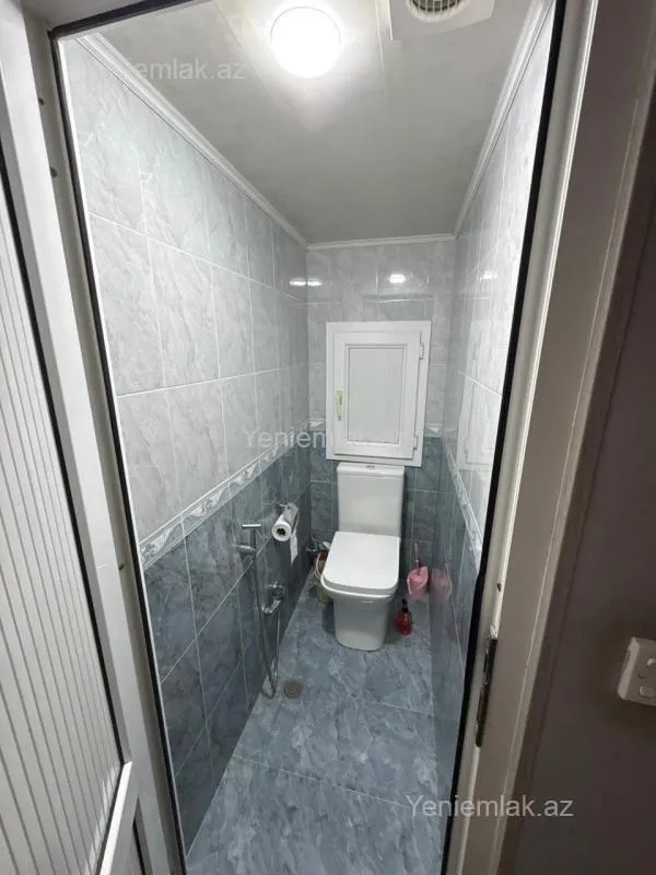 Satılır 5 otaqlı köhnə tikili 120 m²