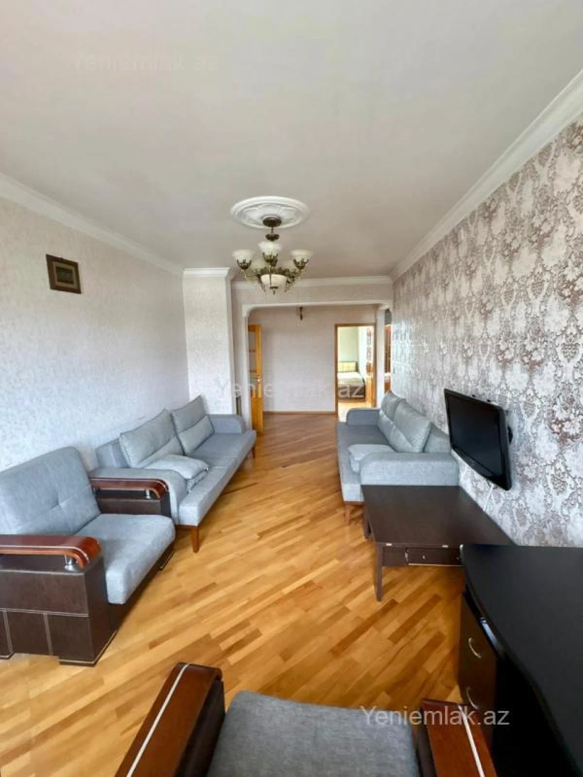 Satılır 5 otaqlı köhnə tikili 120 m²