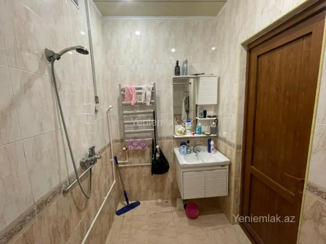 Satılır 2 otaqlı köhnə tikili 50 m²