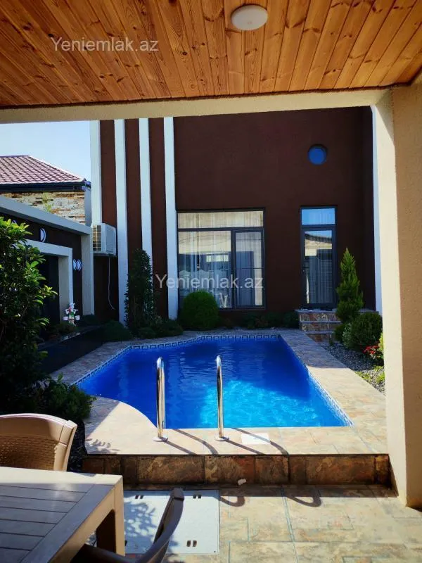 Satılır 4 otaqlı həyət evi 155 m²