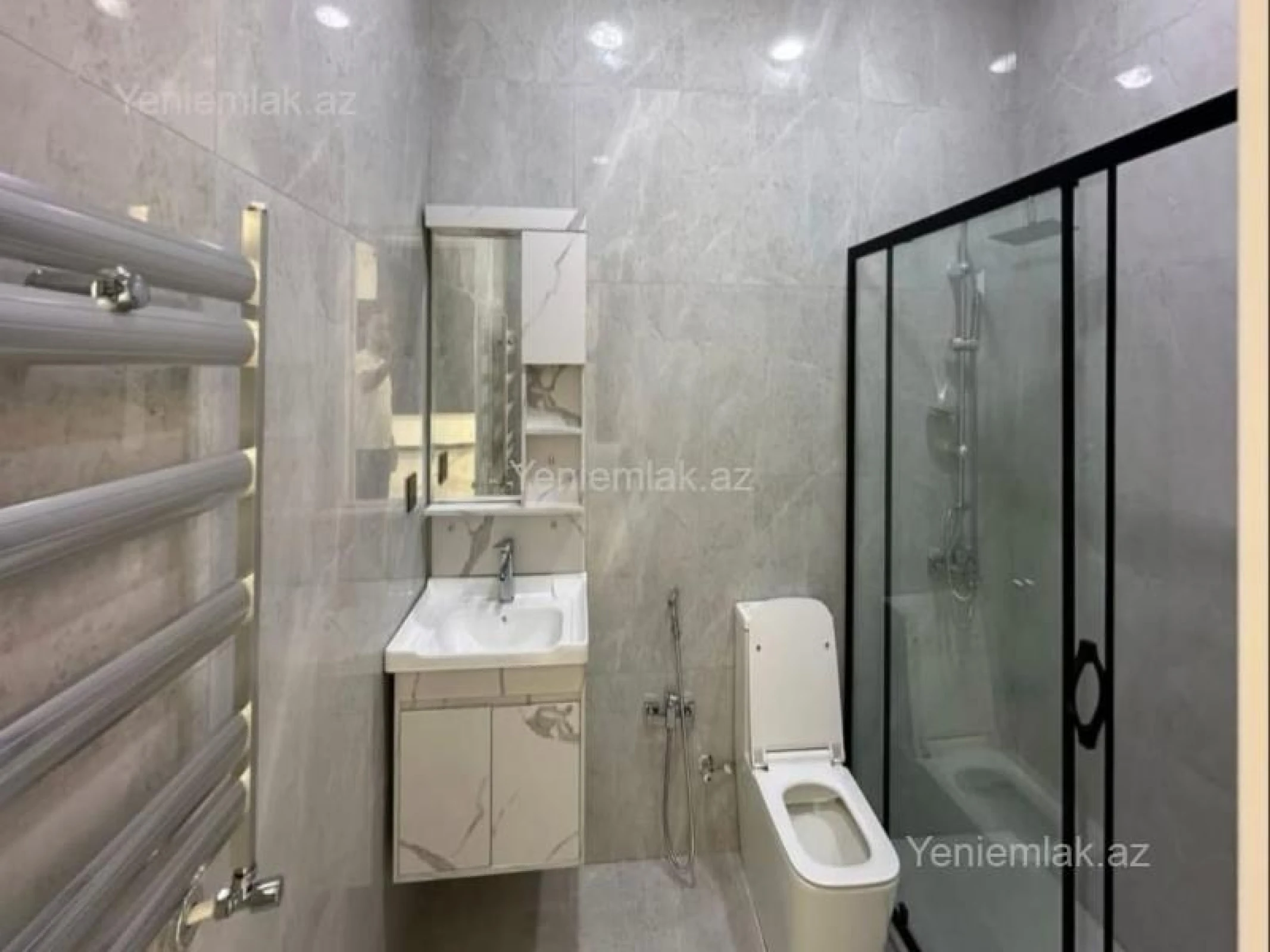 Satılır 4 otaqlı həyət evi 155 m²