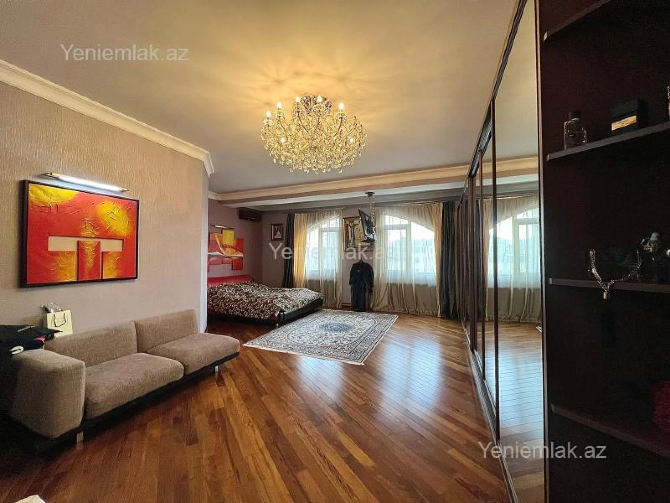 Satılır 4 otaqlı yeni tikili 220 m²